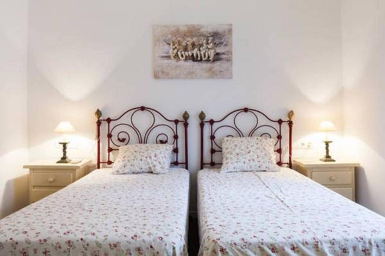 Apartamentos Rg Arenal Sevilla Rum bild